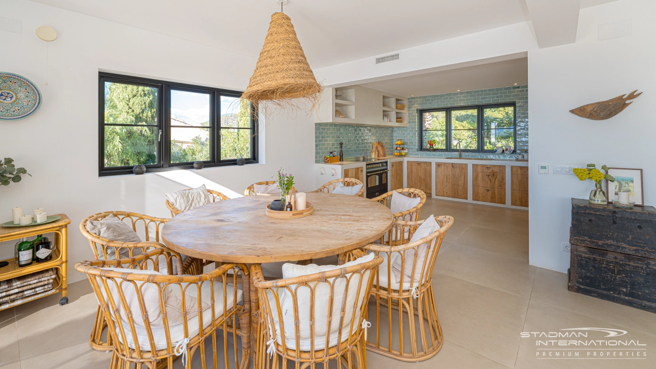 Vakker Villa med Panoramautsikt over Havet nær Altea La Vella