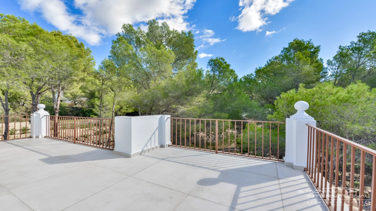 Villa Méditerranéenne Entièrement Rénovée Près du Altea Golf Club