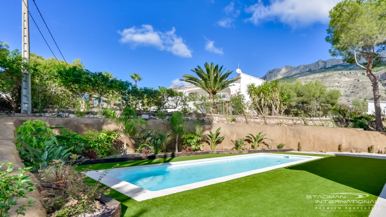 Villa Méditerranéenne Entièrement Rénovée Près du Altea Golf Club