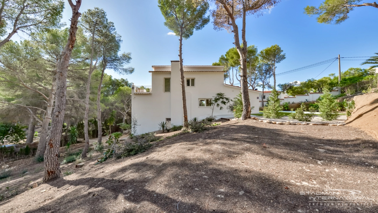 Villa Méditerranéenne Entièrement Rénovée Près du Altea Golf Club