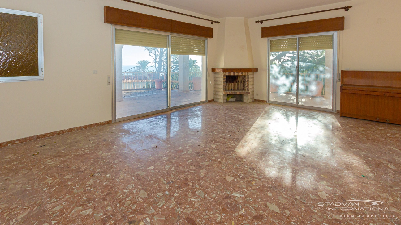 Renovatieproject met Zeezicht op een Toplocatie in Altea La Vella