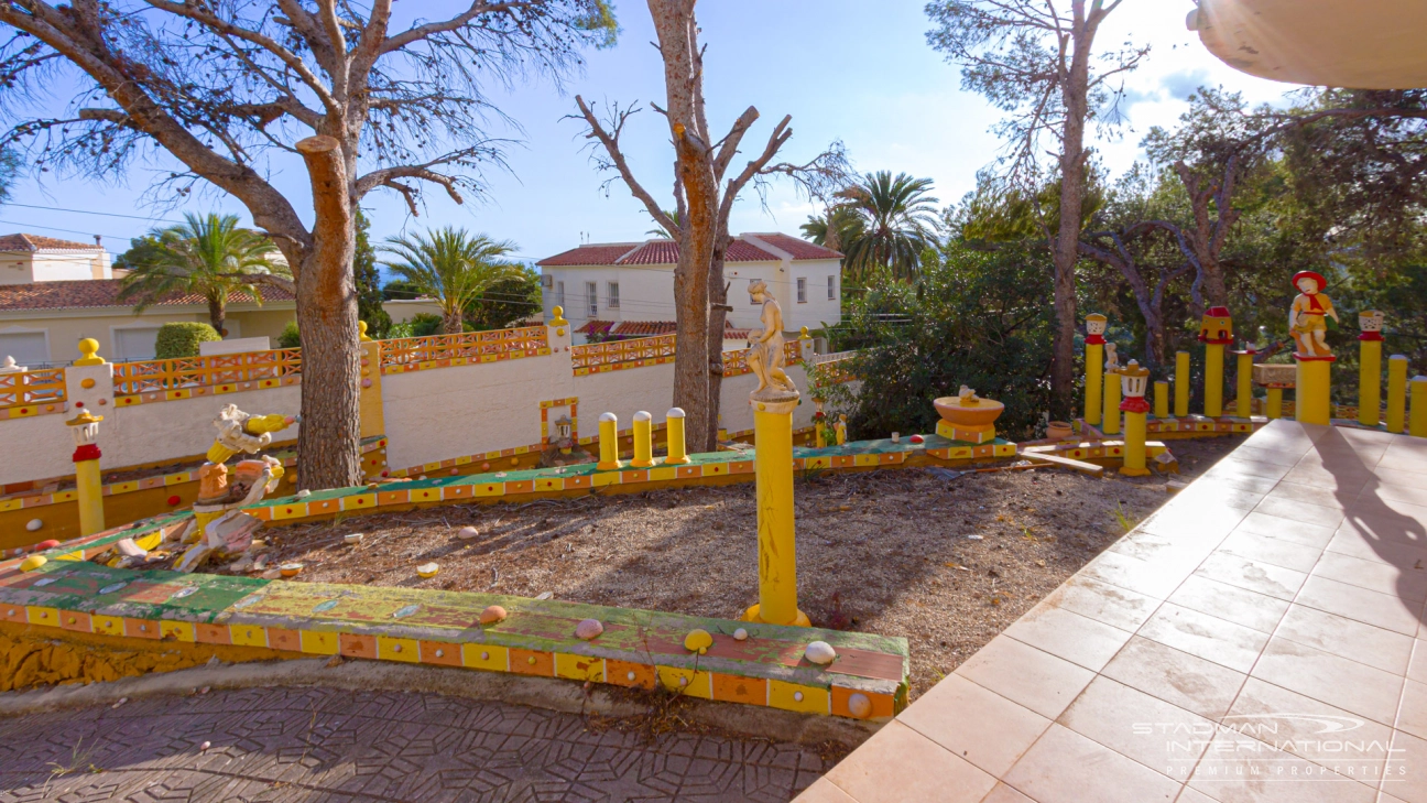 Renovatieproject met Zeezicht op een Toplocatie in Altea La Vella