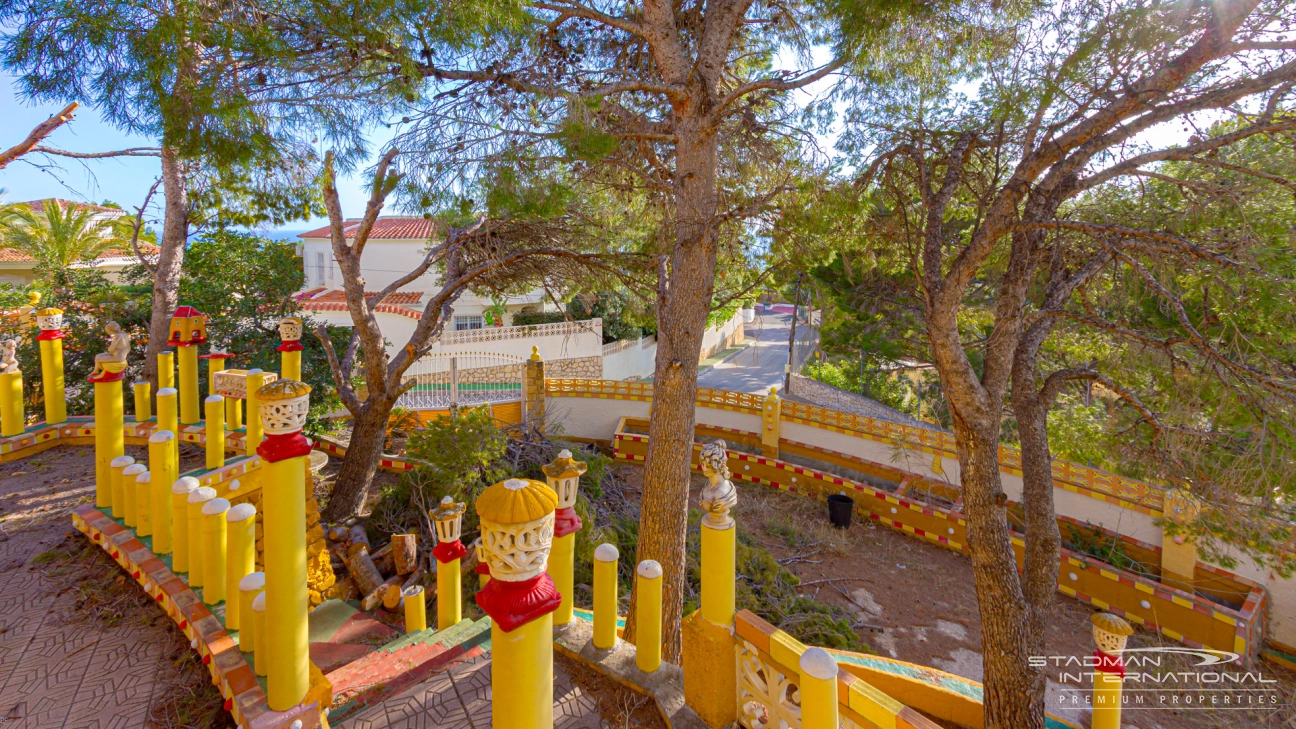 Renovatieproject met Zeezicht op een Toplocatie in Altea La Vella