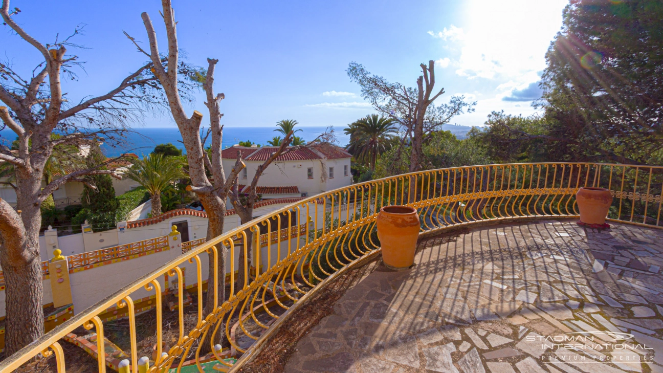 Renovatieproject met Zeezicht op een Toplocatie in Altea La Vella