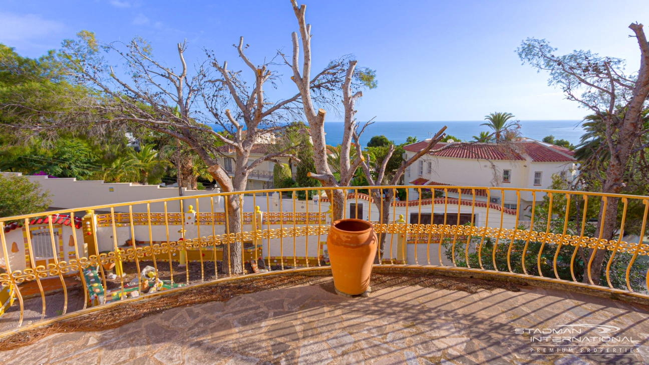 Renovatieproject met Zeezicht op een Toplocatie in Altea La Vella