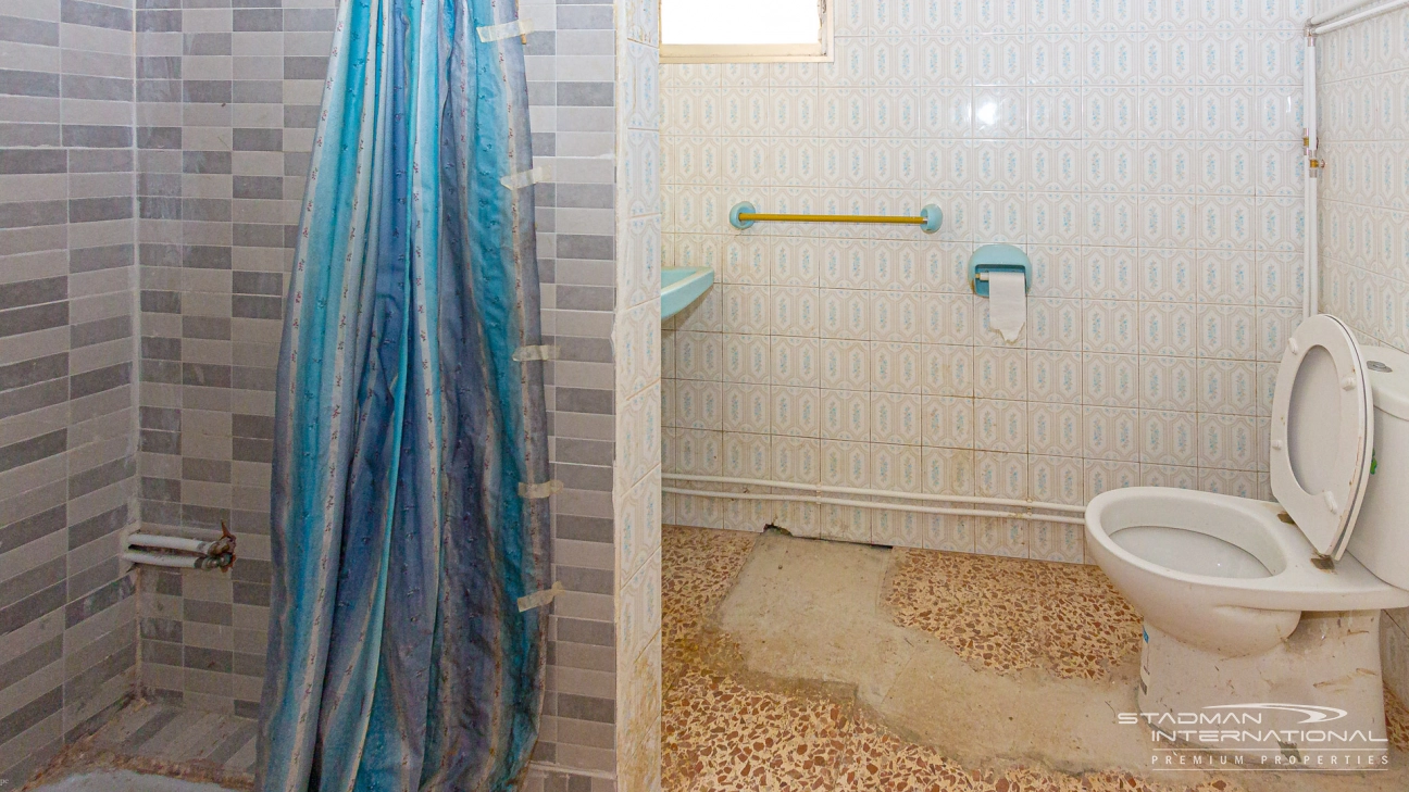 Renovatieproject met Zeezicht op een Toplocatie in Altea La Vella