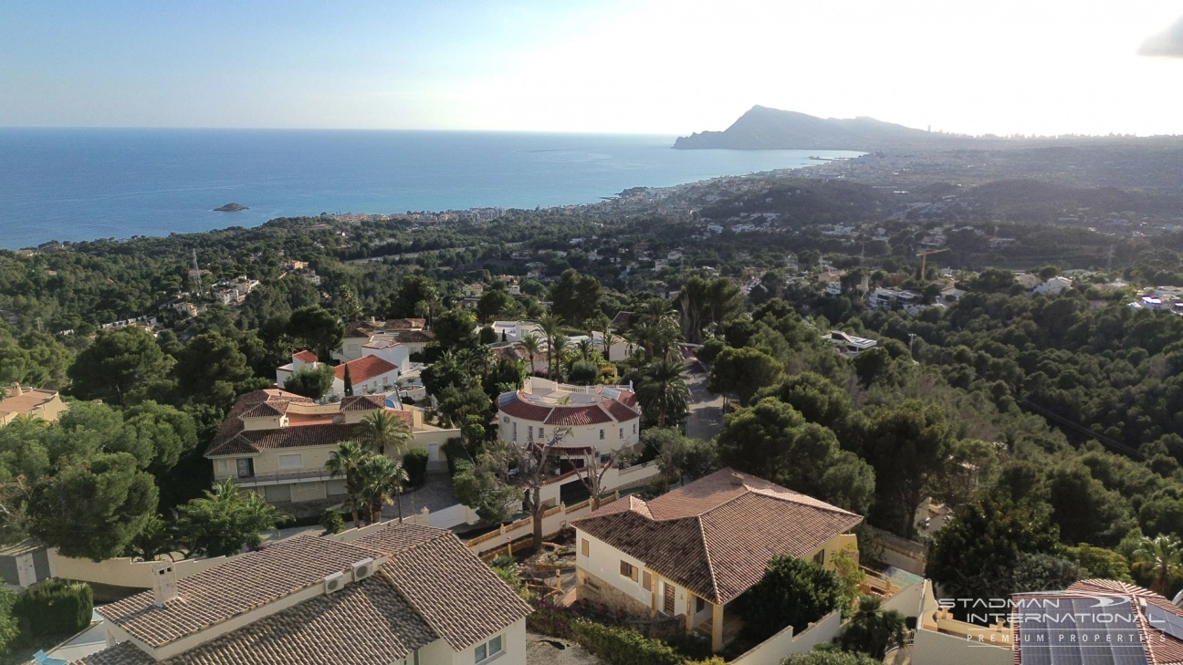 Renovatieproject met Zeezicht op een Toplocatie in Altea La Vella
