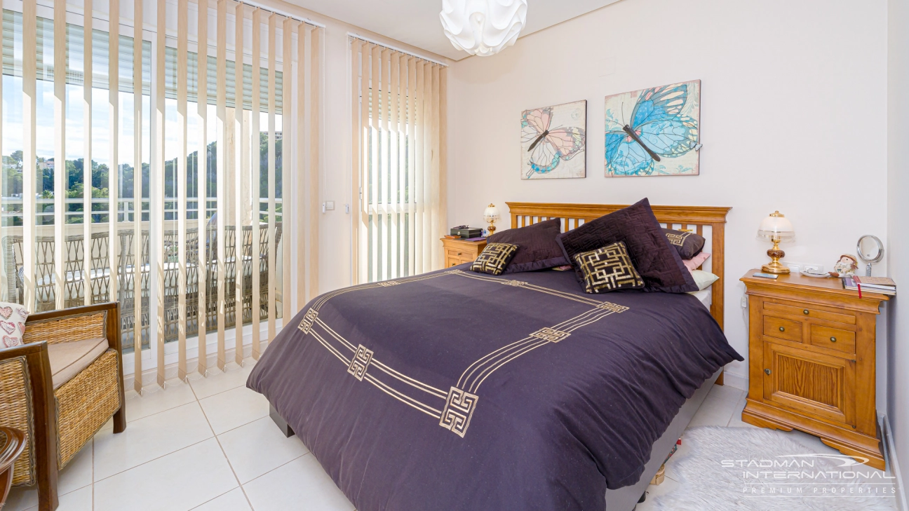 Spacieux Appartement avec Superbes Vues sur la Mer à Altea Hills