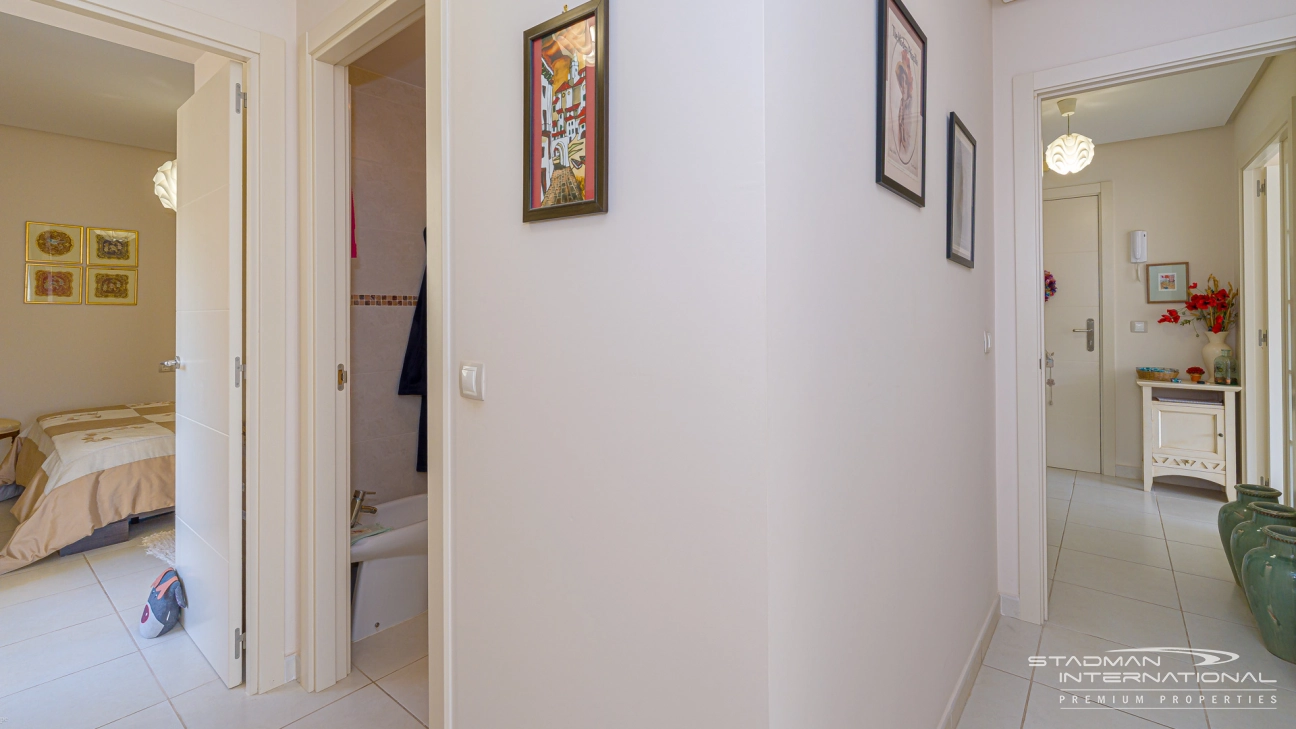 Spacieux Appartement avec Superbes Vues sur la Mer à Altea Hills