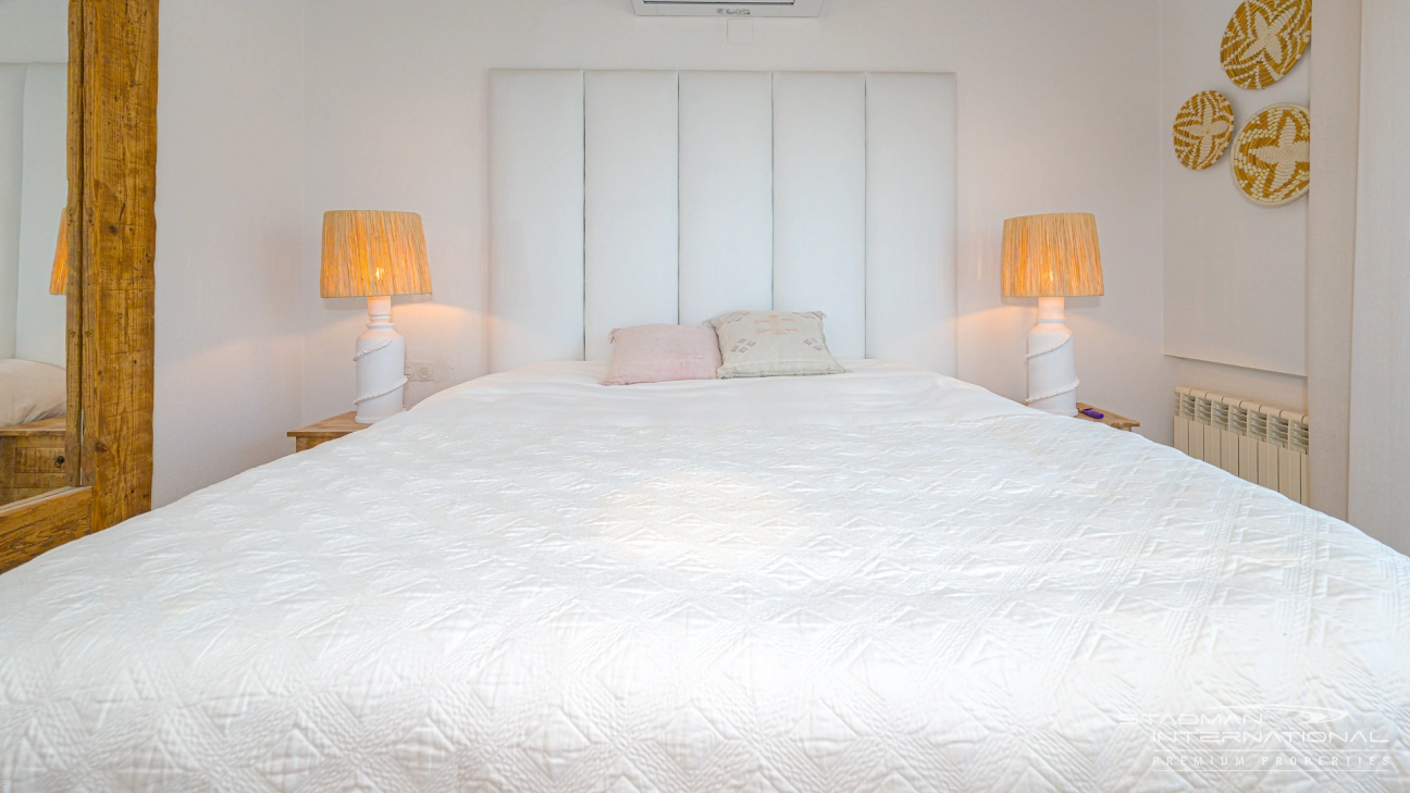 Elegante benerdige Villa mit herrlichem Meerblick