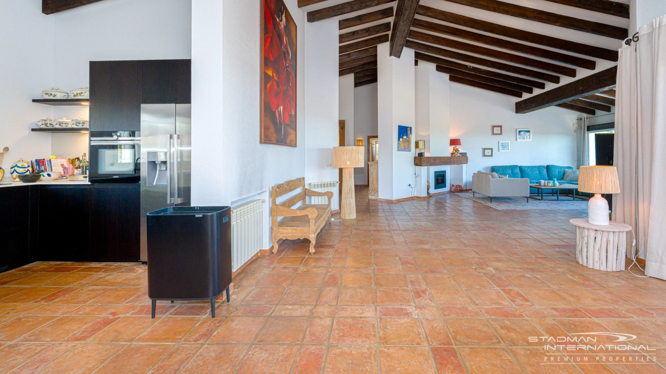 Elegante benerdige Villa mit herrlichem Meerblick