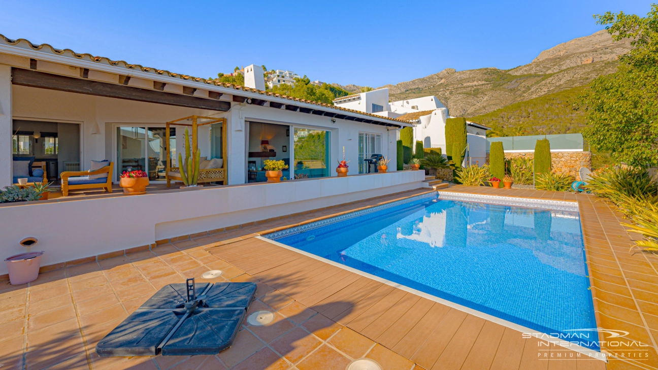 Elegante benerdige Villa mit herrlichem Meerblick