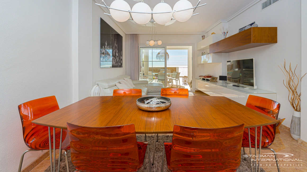 Mooi Appartement met Zeezicht en Ruim Terras aan het Strand