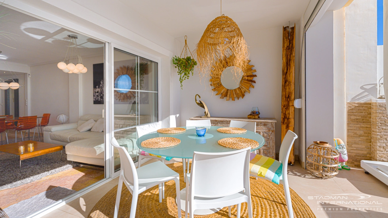 Mooi Appartement met Zeezicht en Ruim Terras aan het Strand