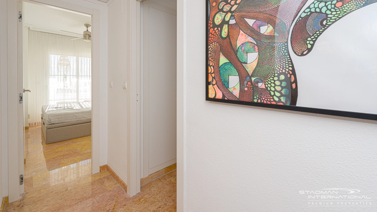 Mooi Appartement met Zeezicht en Ruim Terras aan het Strand