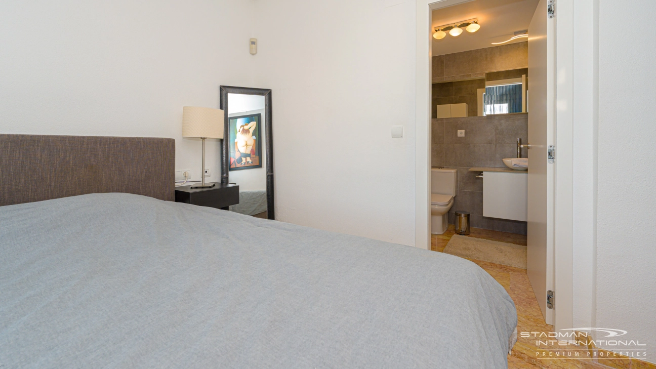 Mooi Appartement met Zeezicht en Ruim Terras aan het Strand