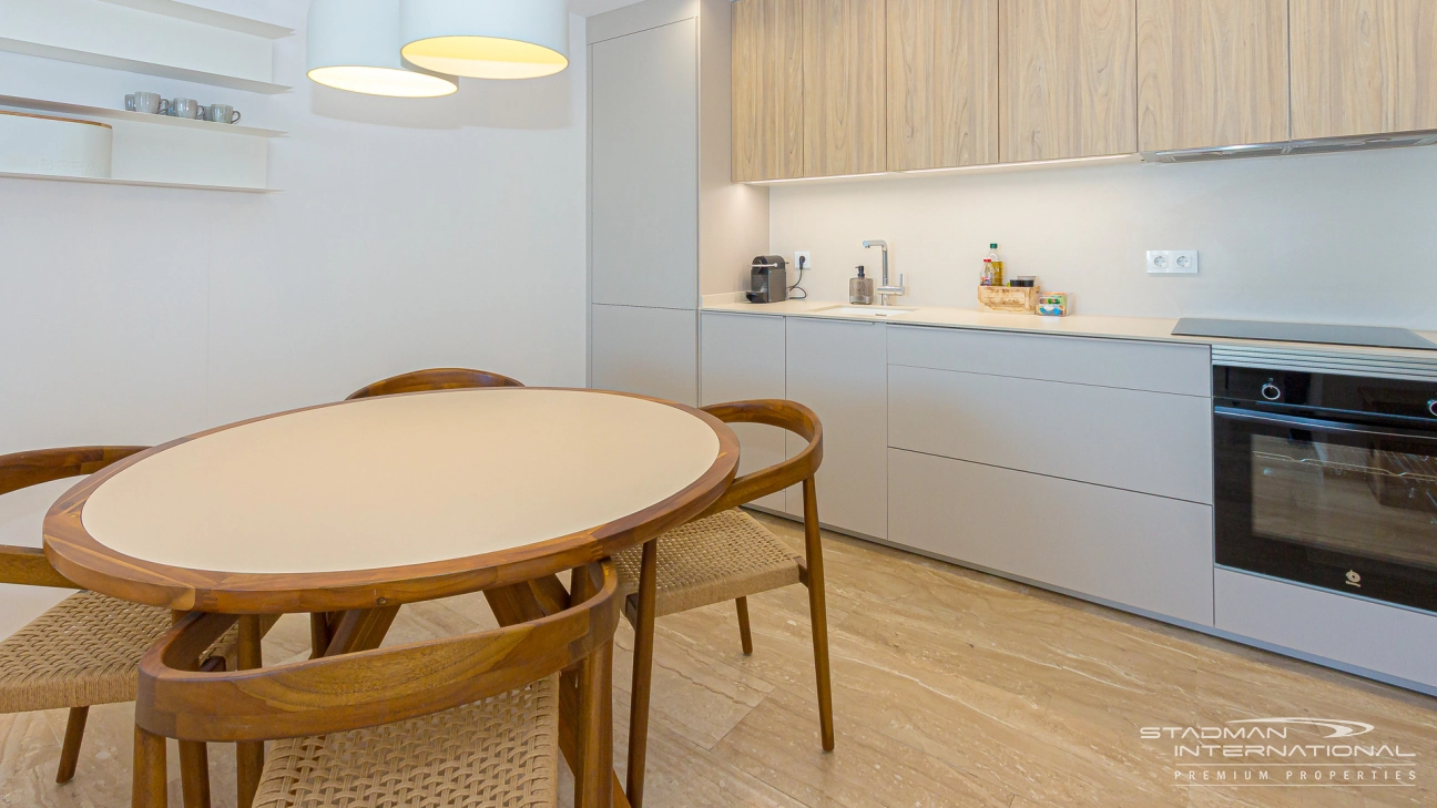 Lovely Sea View Apartment by the Beach in La Olla
