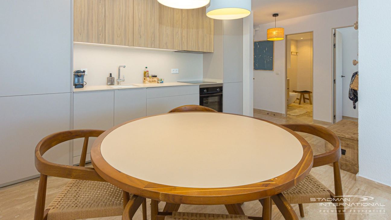 Lovely Sea View Apartment by the Beach in La Olla
