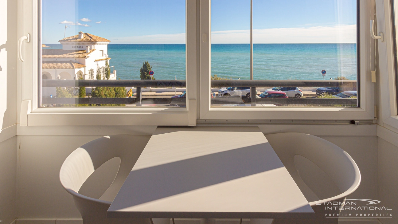 Lovely Sea View Apartment by the Beach in La Olla
