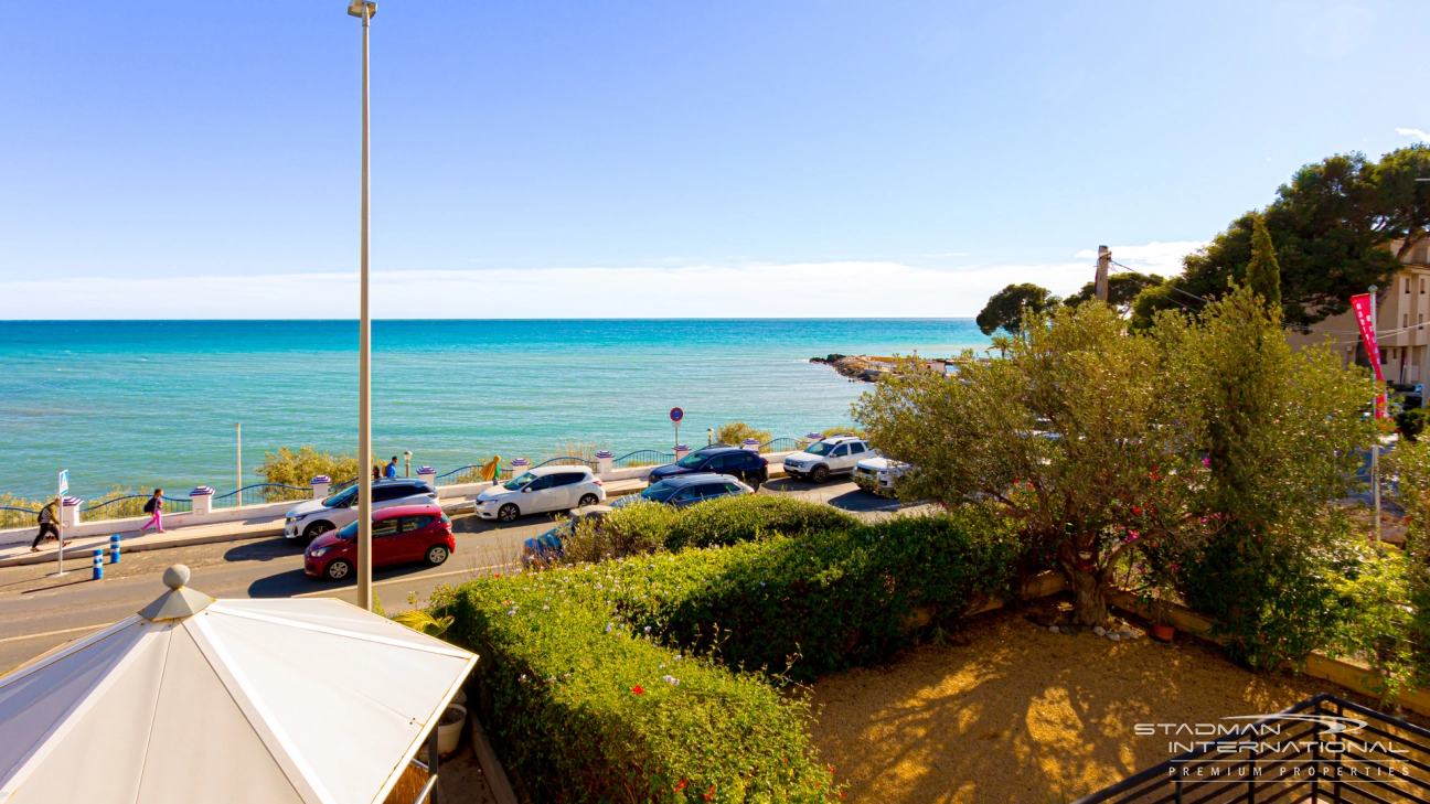 Lovely Sea View Apartment by the Beach in La Olla
