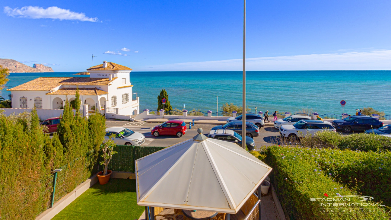 Lovely Sea View Apartment by the Beach in La Olla
