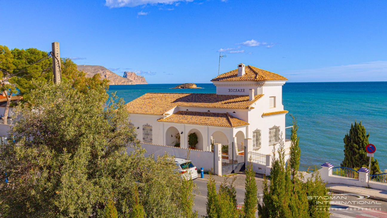 Lovely Sea View Apartment by the Beach in La Olla
