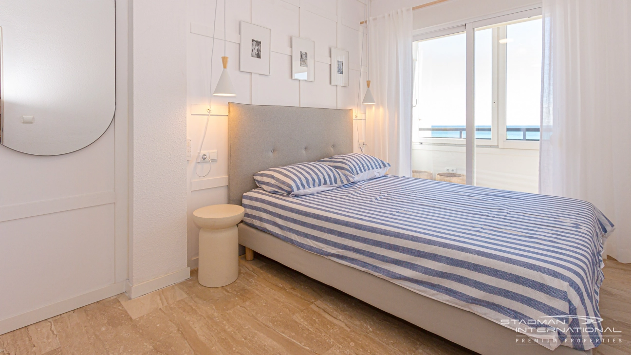 Lovely Sea View Apartment by the Beach in La Olla
