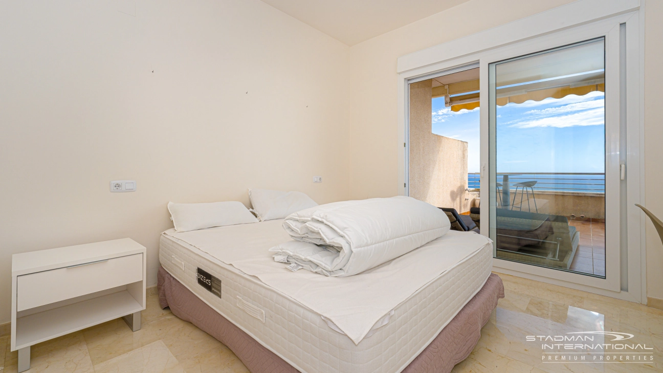 Spacious Luxury Apartment with Panoramic Sea Views in Altea Hills