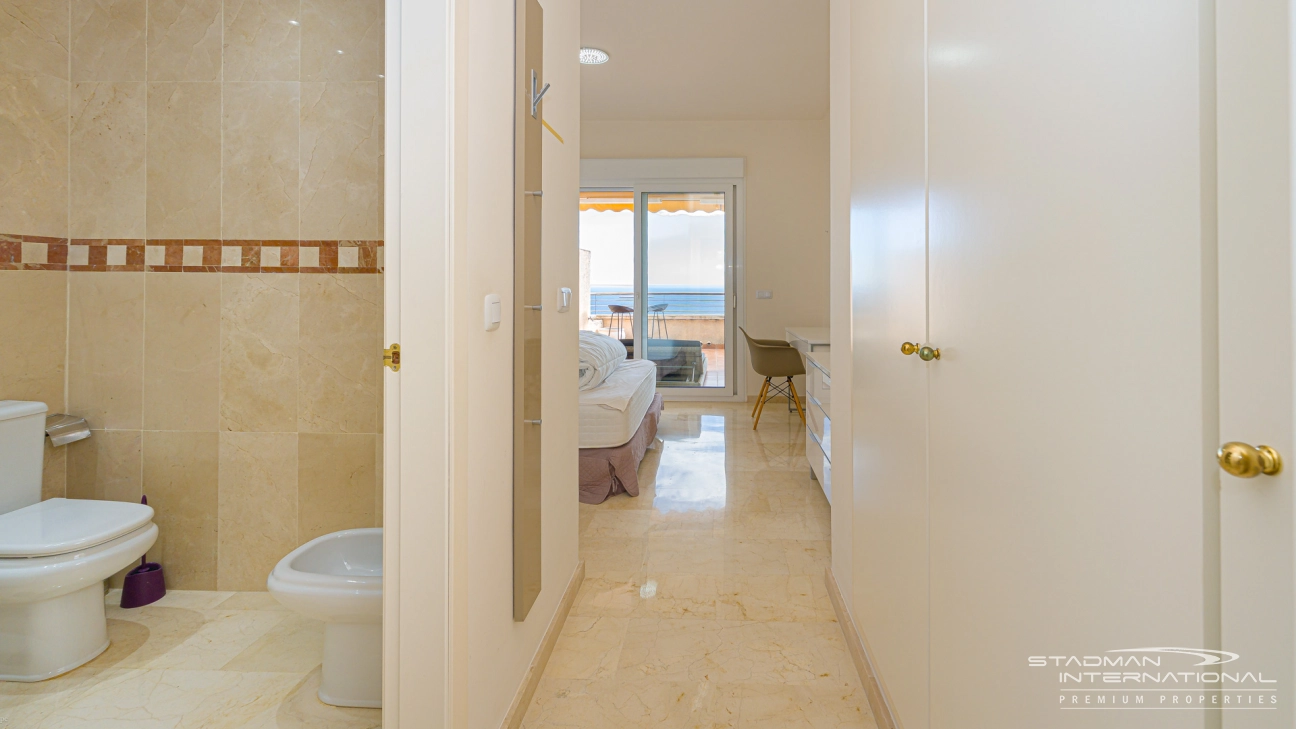 Spacious Luxury Apartment with Panoramic Sea Views in Altea Hills