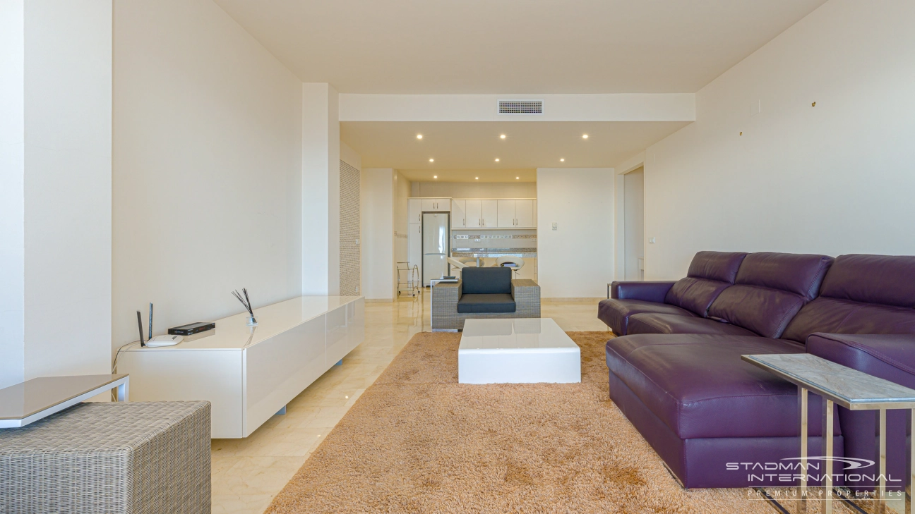 Spacious Luxury Apartment with Panoramic Sea Views in Altea Hills