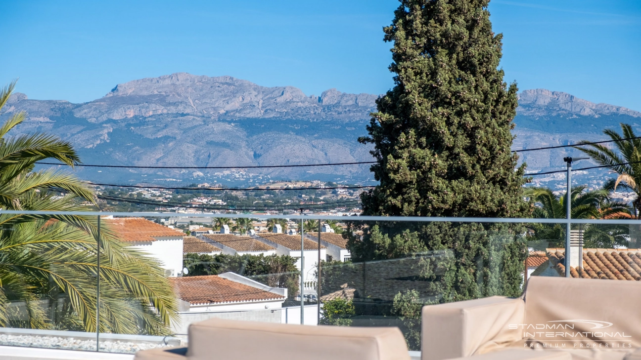 Exclusive Villa on a 6.000 m² Private Estate Near the Heart of Albir