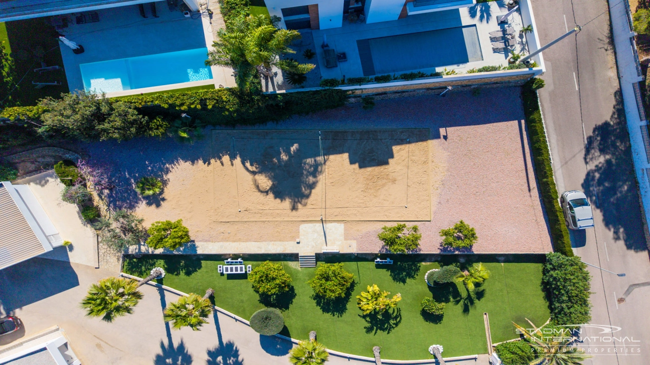 Exclusive Villa on a 6.000 m² Private Estate Near the Heart of Albir