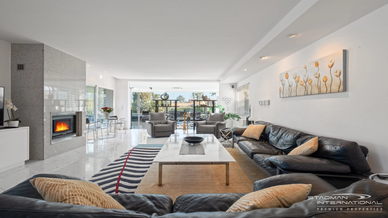 Exclusive Villa on a 6.000 m² Private Estate Near the Heart of Albir