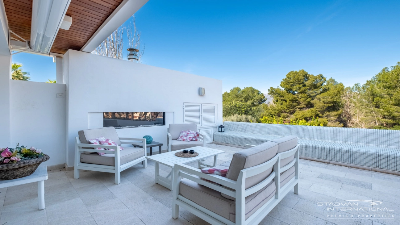 Exclusive Villa on a 6.000 m² Private Estate Near the Heart of Albir