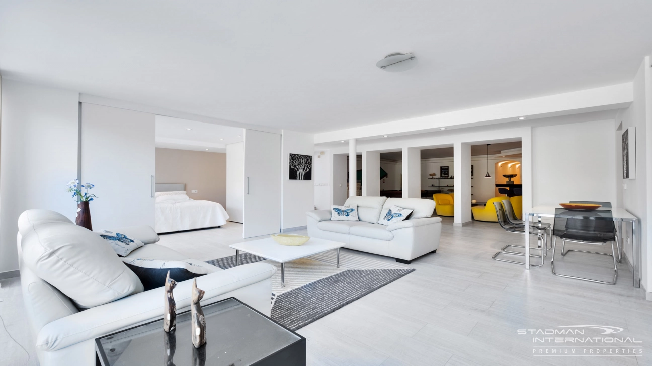 Exclusive Villa on a 6.000 m² Private Estate Near the Heart of Albir