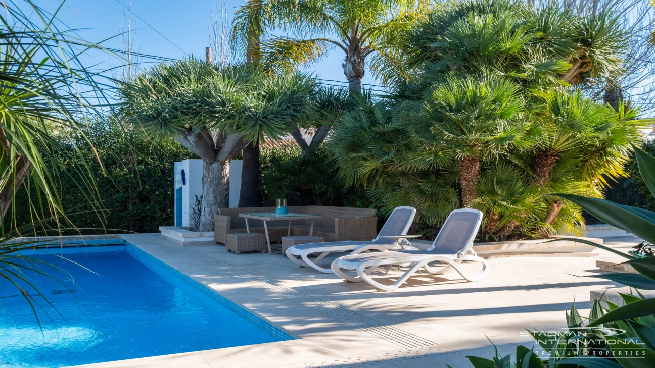 Exclusive Villa on a 6.000 m² Private Estate Near the Heart of Albir