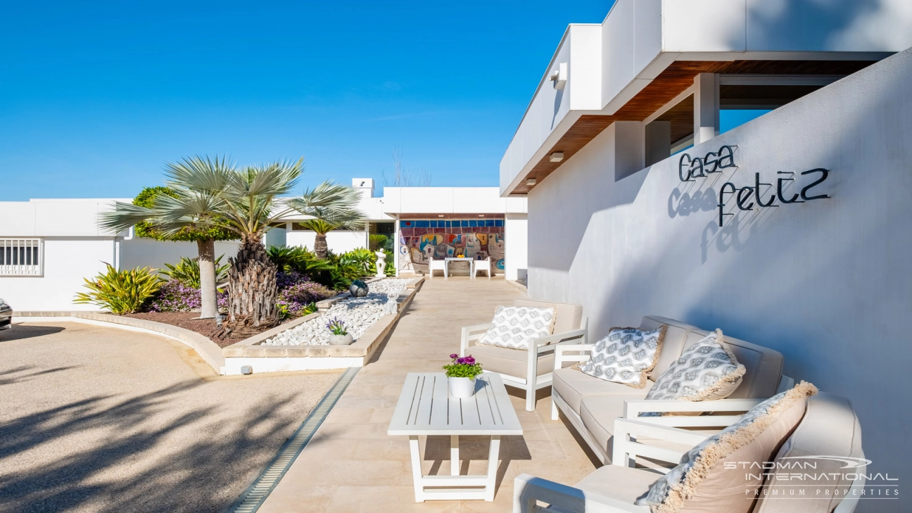 Exclusive Villa on a 6.000 m² Private Estate Near the Heart of Albir