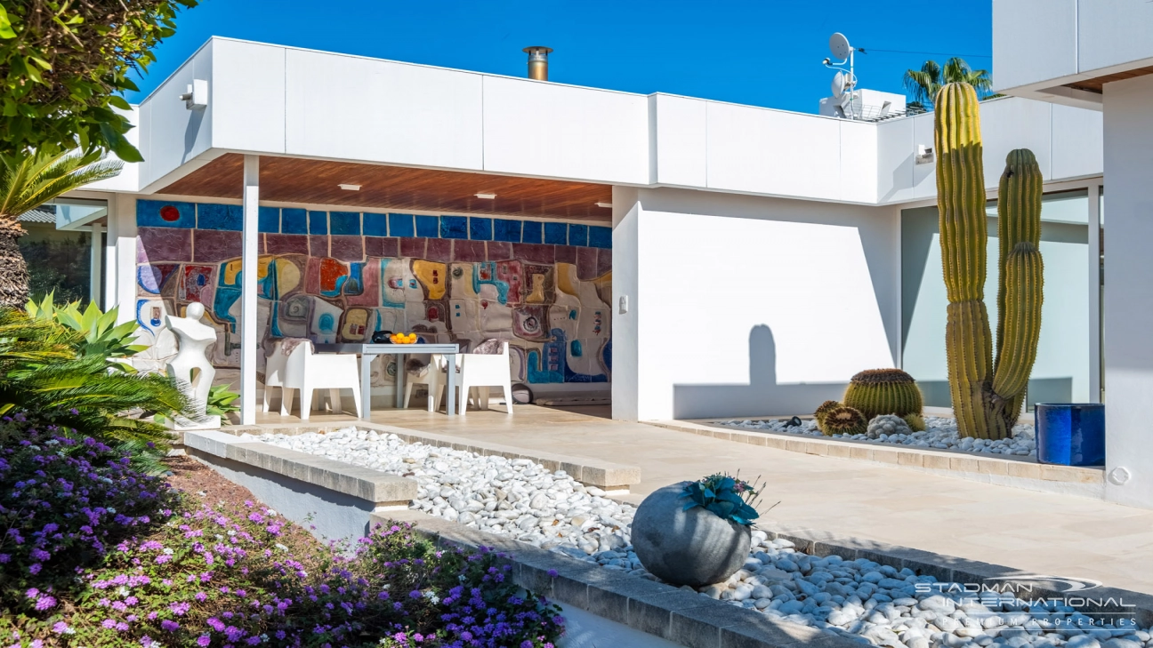 Exclusive Villa on a 6.000 m² Private Estate Near the Heart of Albir