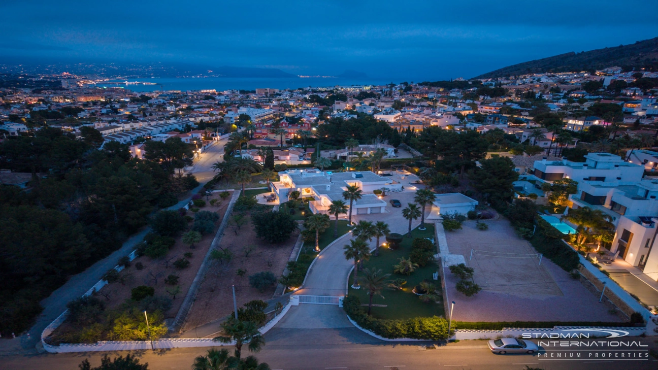 Exclusiva Villa en una Finca de 6.000 m² cerca del Centro de Albir