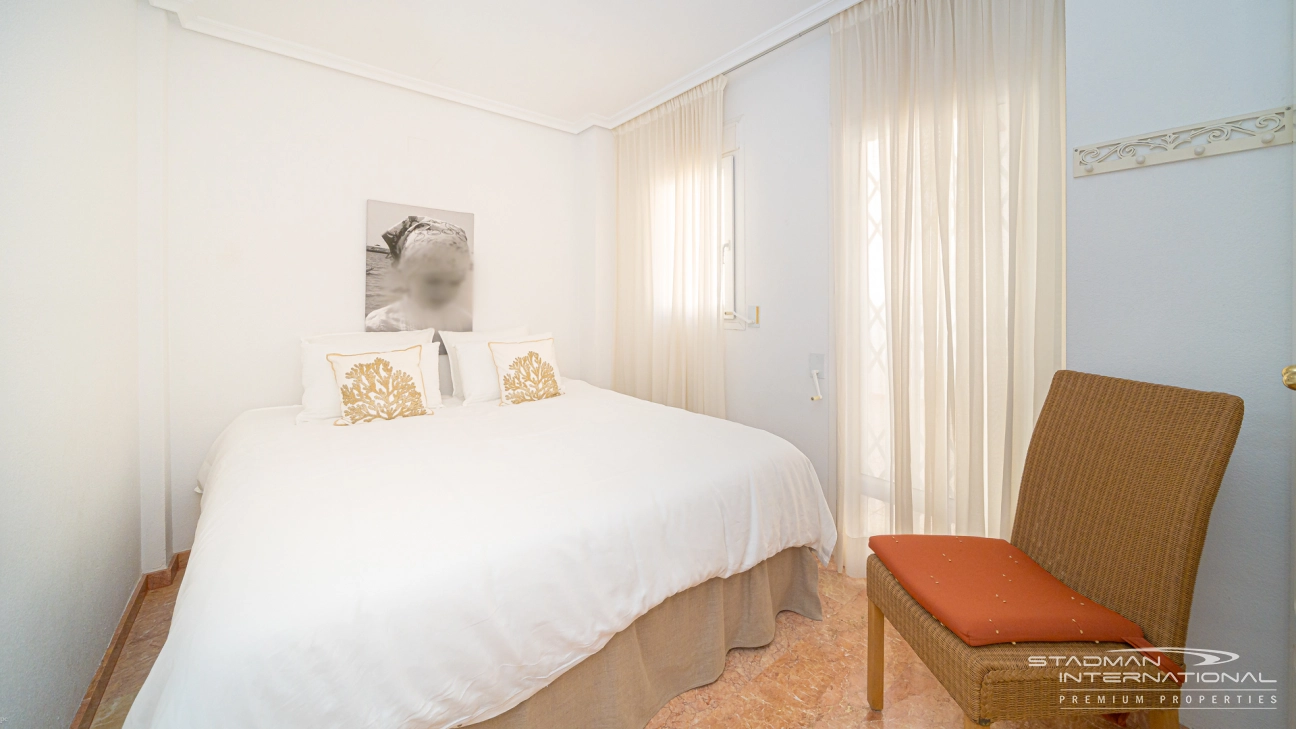 Beachside Apartment with Large Terrace and Beautiful Sea Views