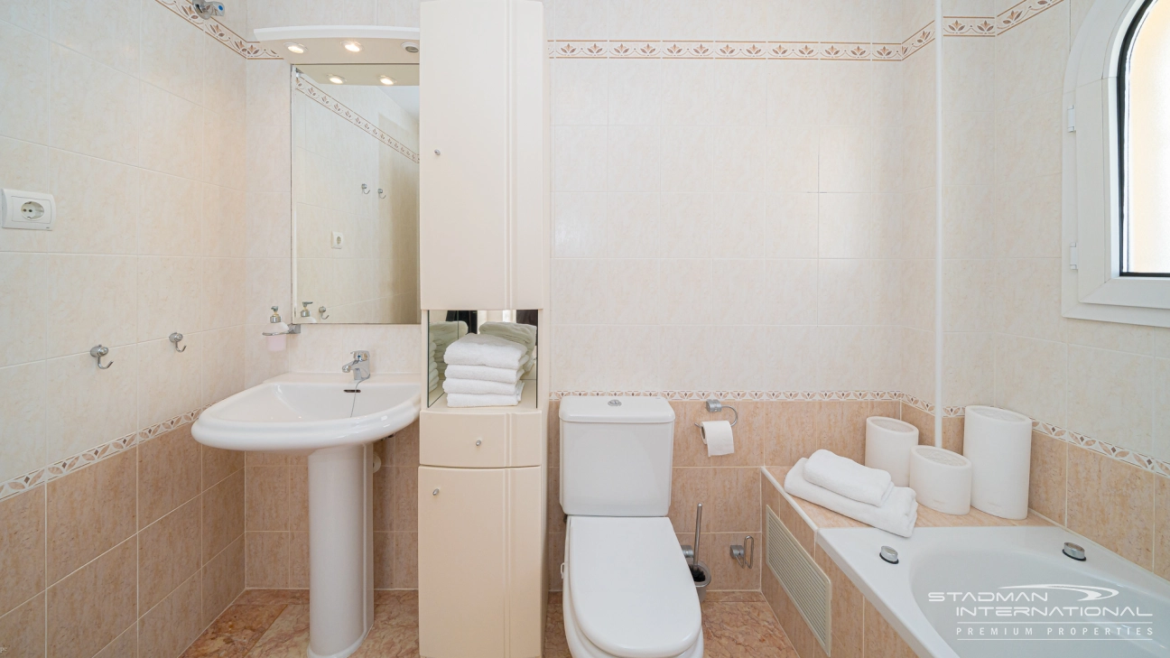 Beachside Apartment with Large Terrace and Beautiful Sea Views