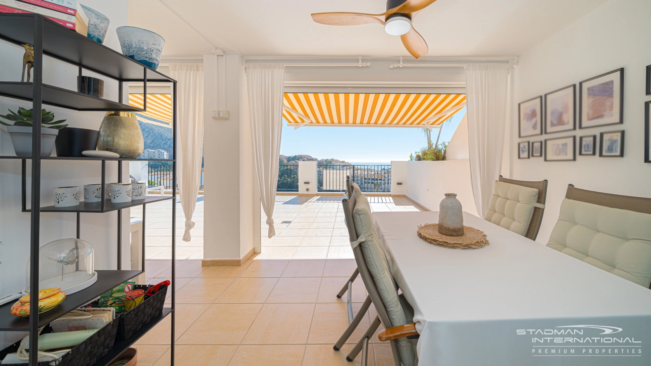 Beachside Apartment with Large Terrace and Beautiful Sea Views