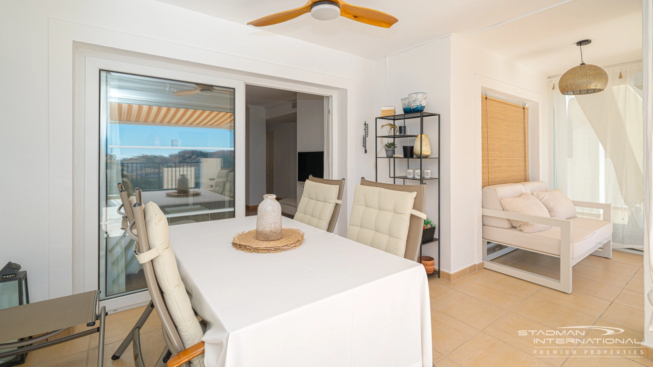 Beachside Apartment with Large Terrace and Beautiful Sea Views