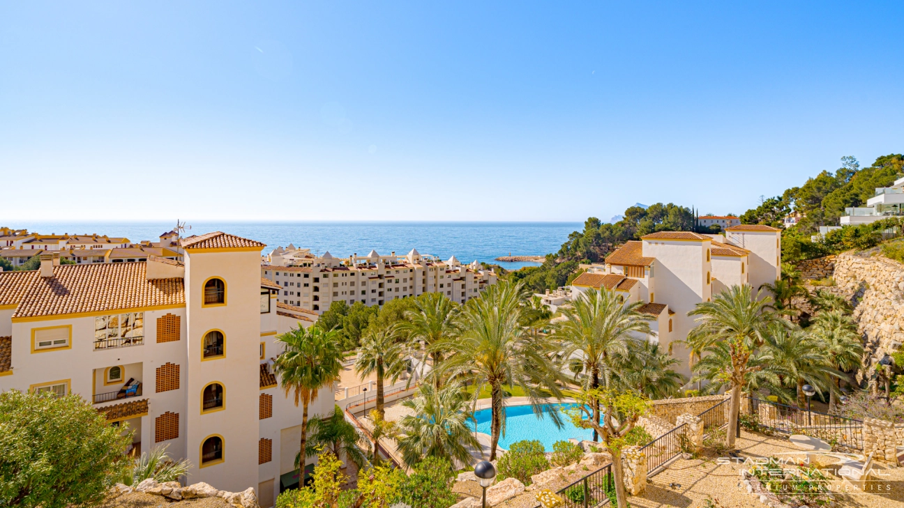 Appartement aan het Strand met Groot Terras en Zeezicht