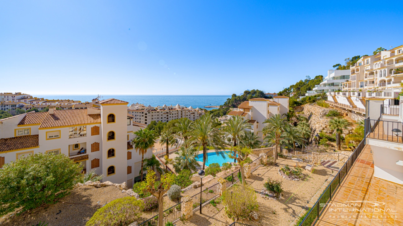 Appartement aan het Strand met Groot Terras en Zeezicht