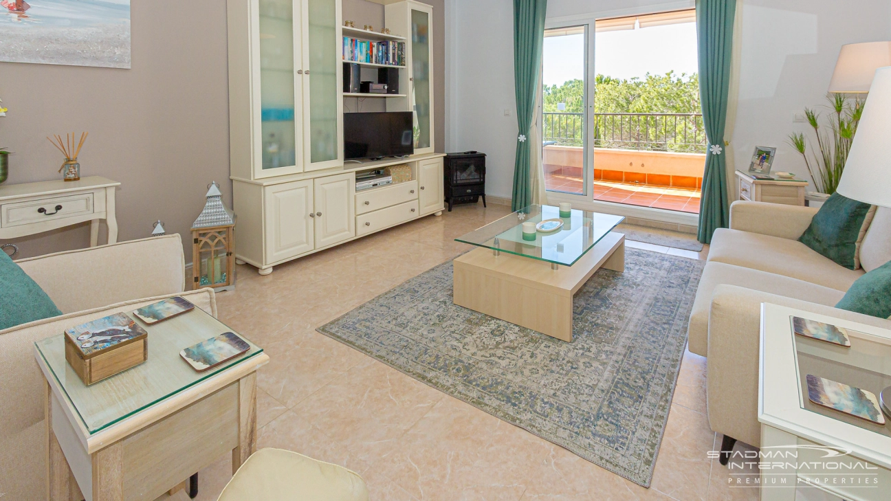 Grand Appartement d’Angle avec Vue Panoramique sur la Montagne