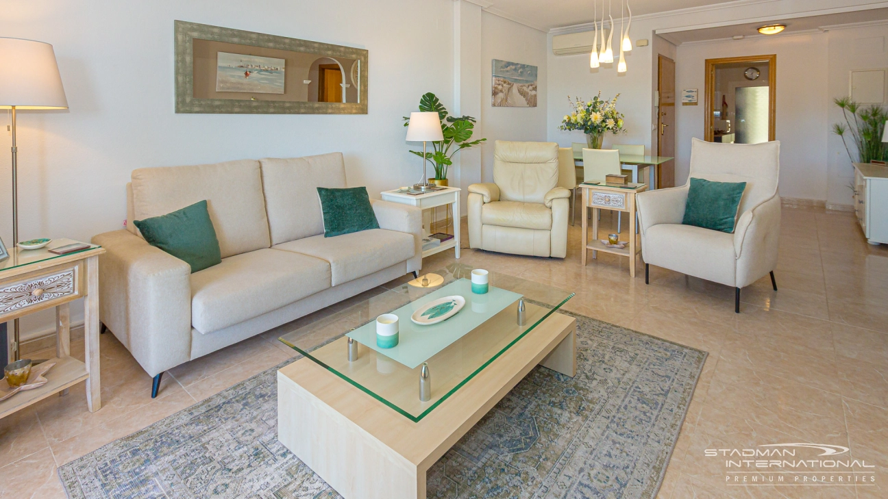 Grand Appartement d’Angle avec Vue Panoramique sur la Montagne