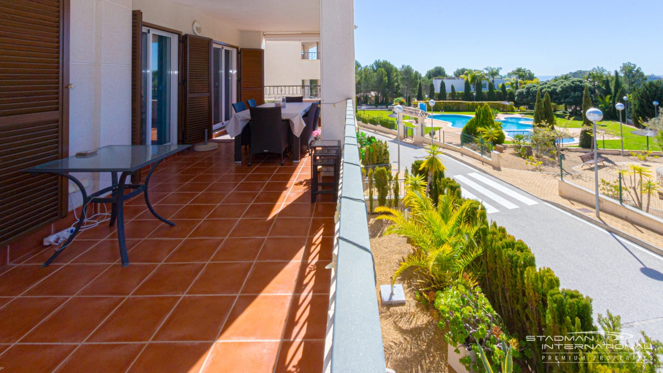 Grand Appartement d’Angle avec Vue Panoramique sur la Montagne