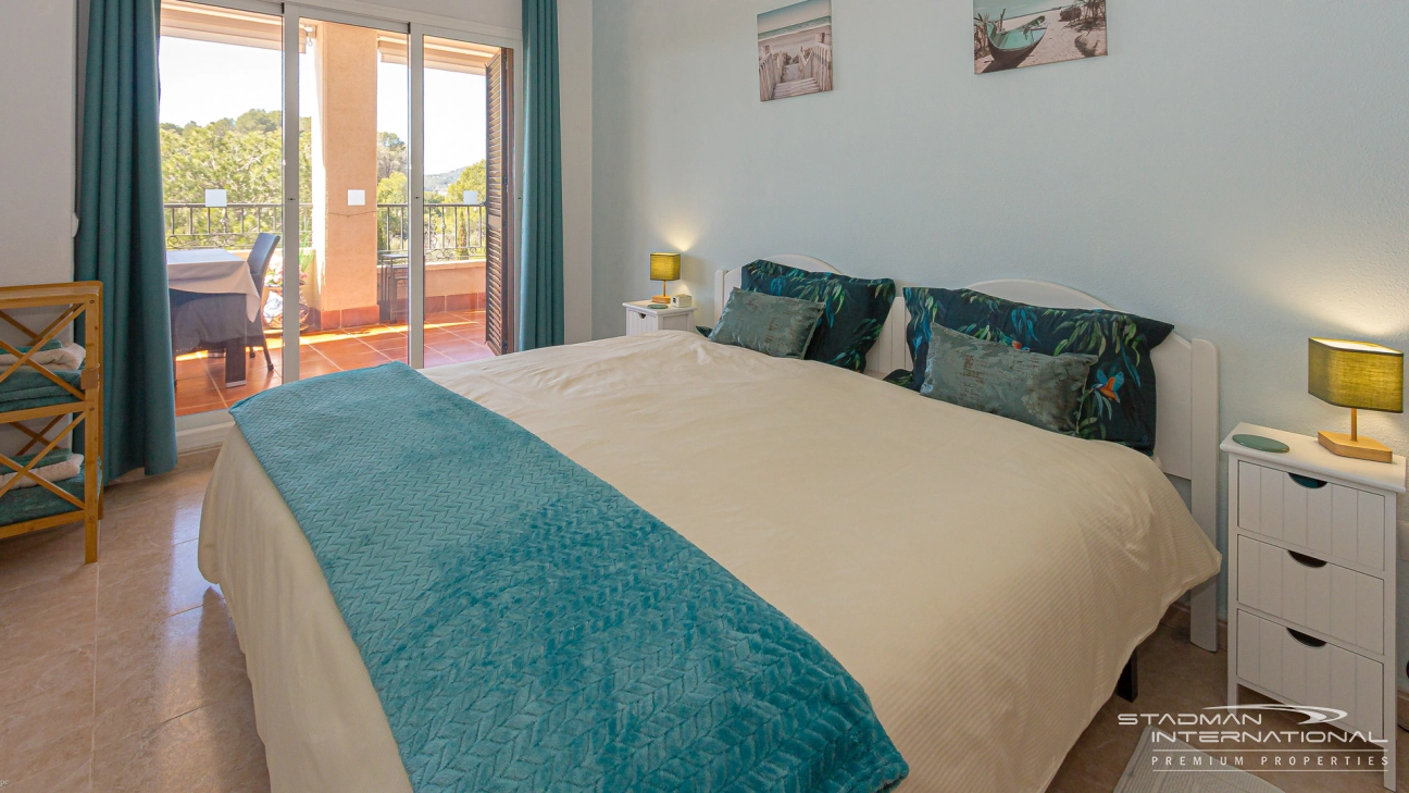 Grand Appartement d’Angle avec Vue Panoramique sur la Montagne