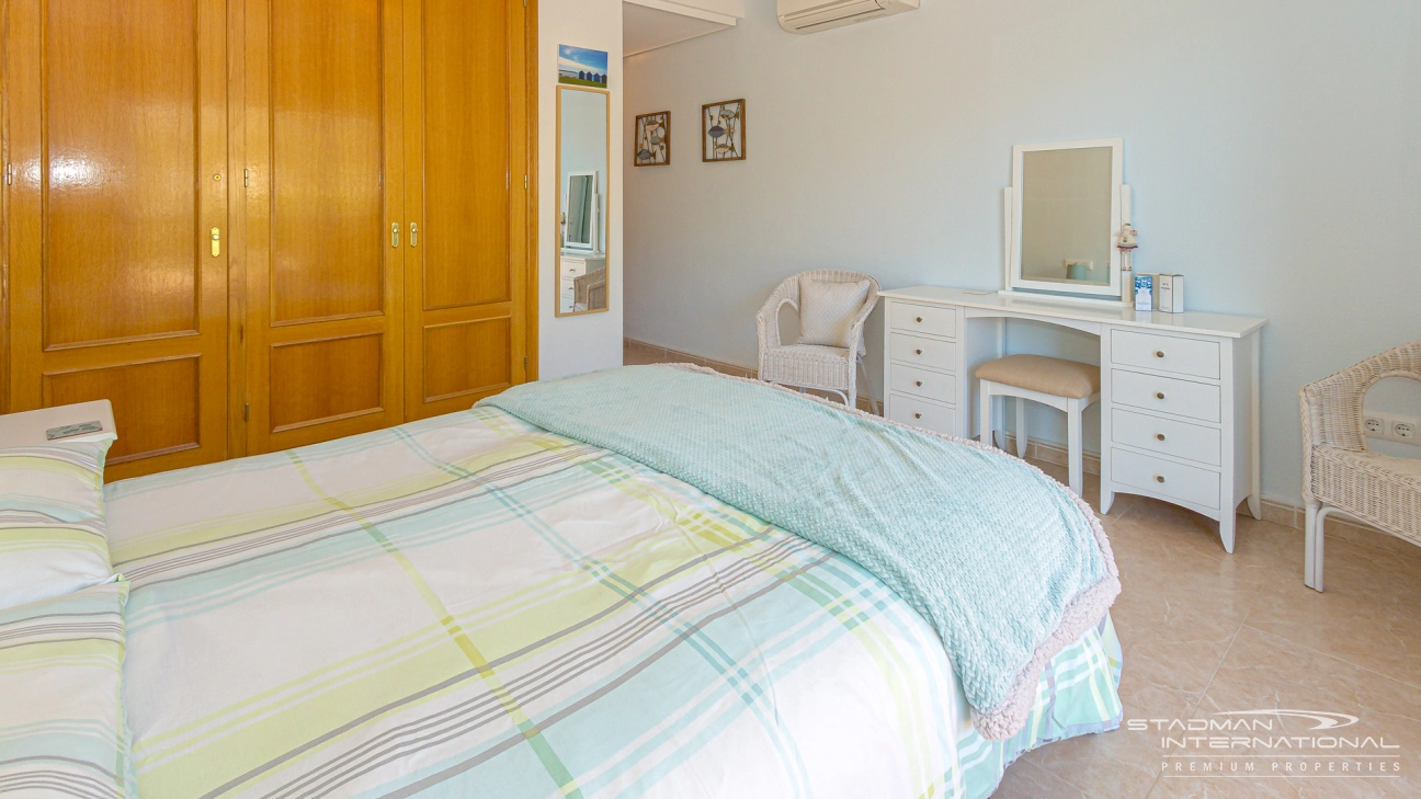 Grand Appartement d’Angle avec Vue Panoramique sur la Montagne